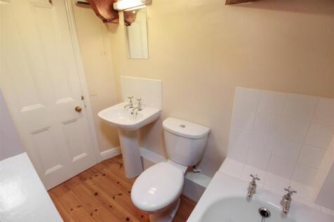 HOUSE BATHROOM