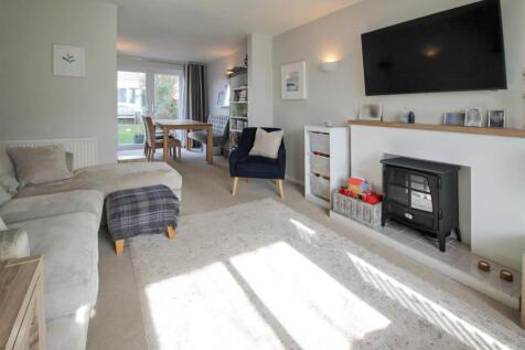 Lounge / Dining Room