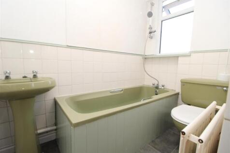 BATHROOM/W.C