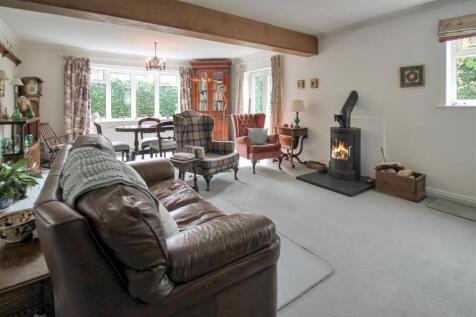 Lounge / Dining Room