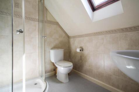 Primary En-Suite