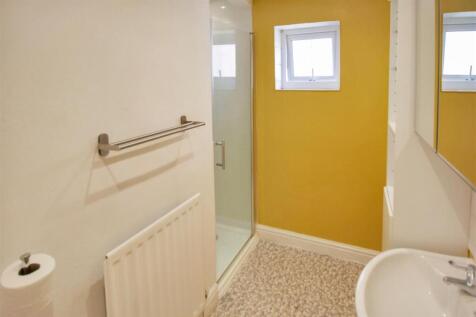 HOUSE BATHROOM