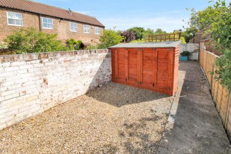 REAR COURTYARD