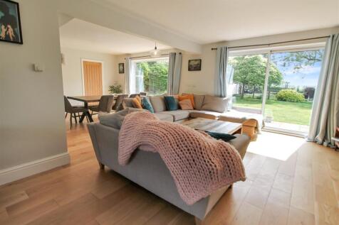 Lounge Area