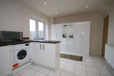 KITCHEN DINING