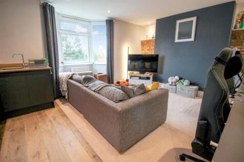 Lounge Kitchen