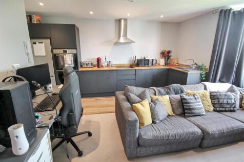 Lounge Kitchen