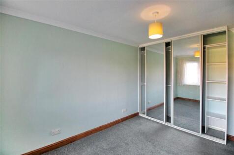 Bedroom 1(2)