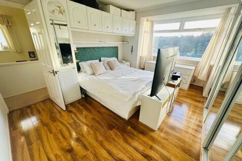 main bed 1