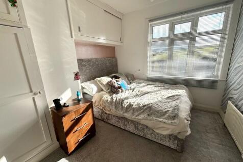 bed 3