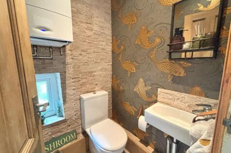 downstairs wc