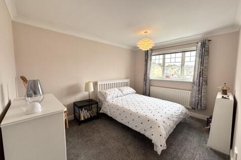 bedroom 2.
