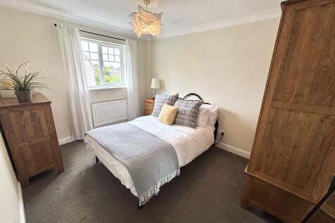 bedroom  4