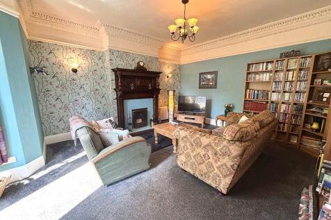 Living room 2