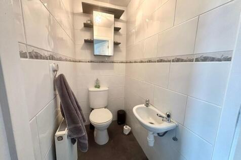 downstairs wc