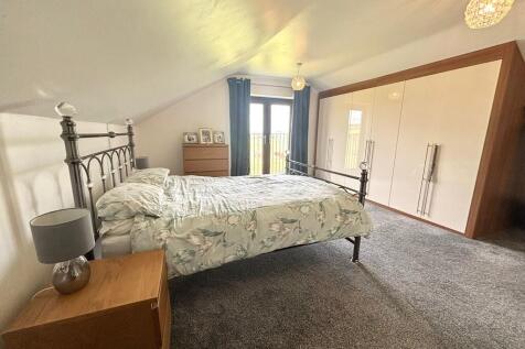 bedroom 1...