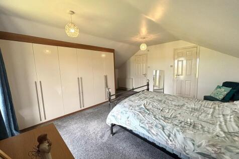 bedroom 1.