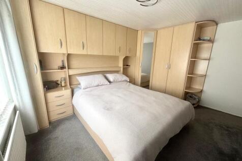 bedroom 1.