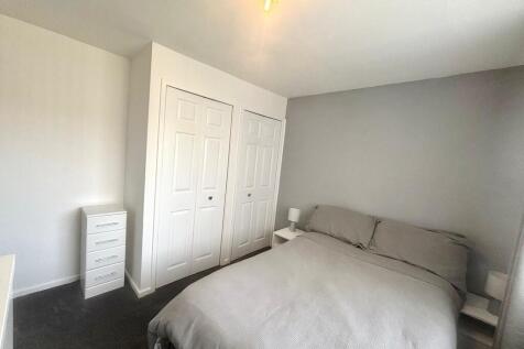 bedroom 2.