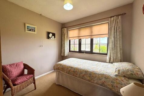 bedroom 2.