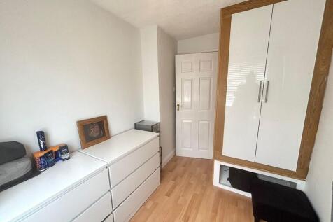 bedroom 3.