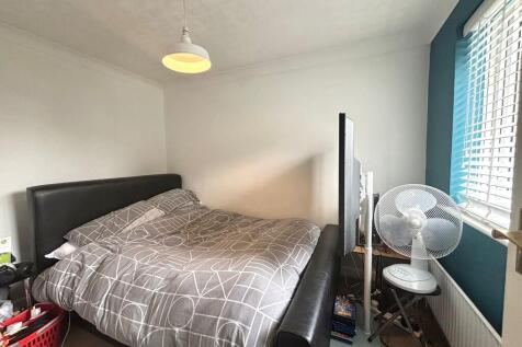 bedroom 4.