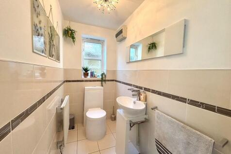 downstairs wc
