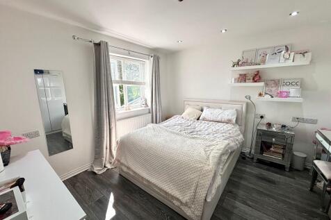 bedroom 2.