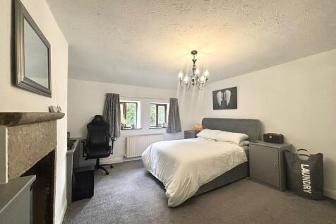 bedroom 1..