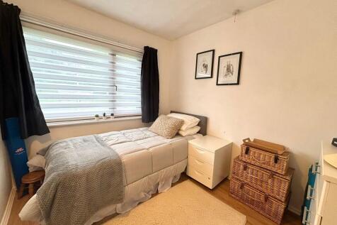 bedroom 2.