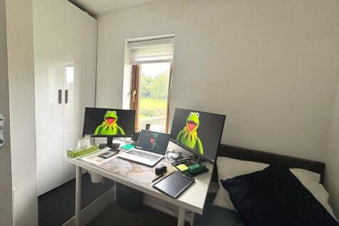 bedroom 3.