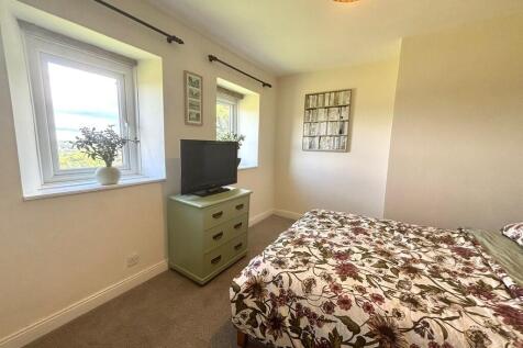 bedroom 1.