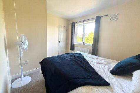 bedroom 2.