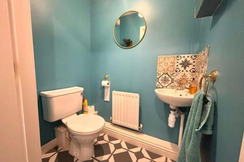 downstairs wc