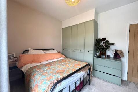 bedroom 1..