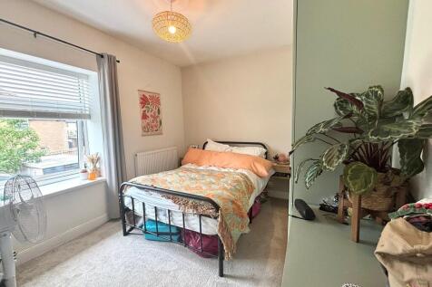 bedroom1....