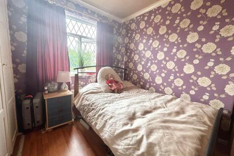 bedroom 2.