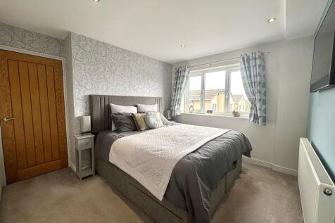master bedroom 1