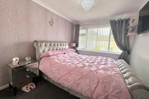 bedroom 1.
