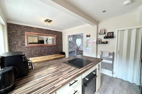 kitchen diner 2