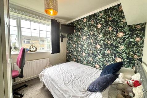 bedroom 4.