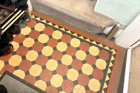 Entrance floor