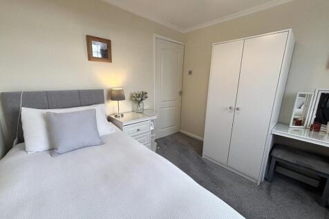 bedroom 3.