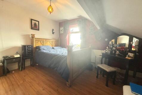 bedroom 3.