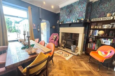dining room 4