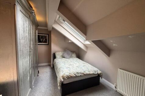 bedroom 4.