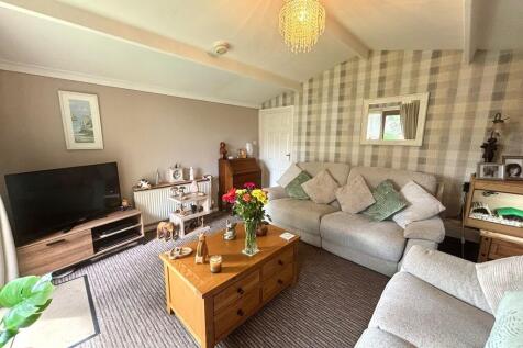 Annex living room...