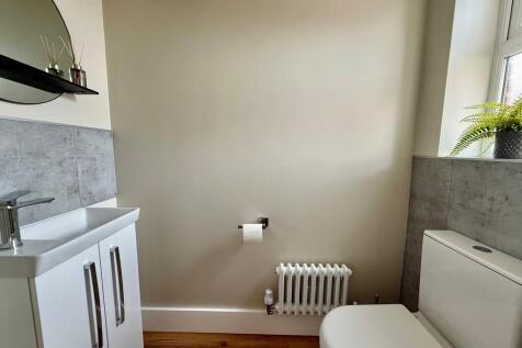 43 king road wc