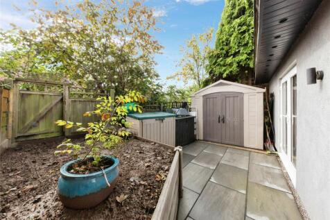 Summerhouse Patio