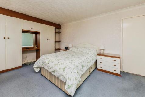 Master Bed